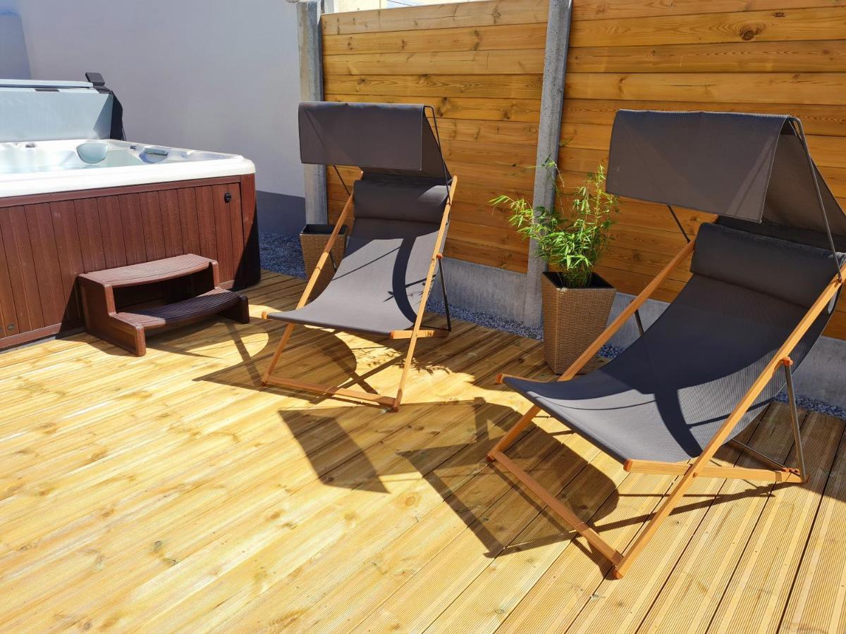 A Fleur De Spa : Maison Chaleureuse Avec Spa Privatif Et Billard. Coulogne Dış mekan fotoğraf